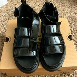 dr. martens black buckle sandals size 9